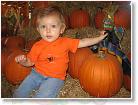 20071016Riley 033 * Pumpkin playdate at Brinkley Farms. * 2592 x 1944 * (1.1MB)